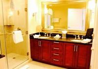 Aaa 3 3 Bath At The Signature 4*